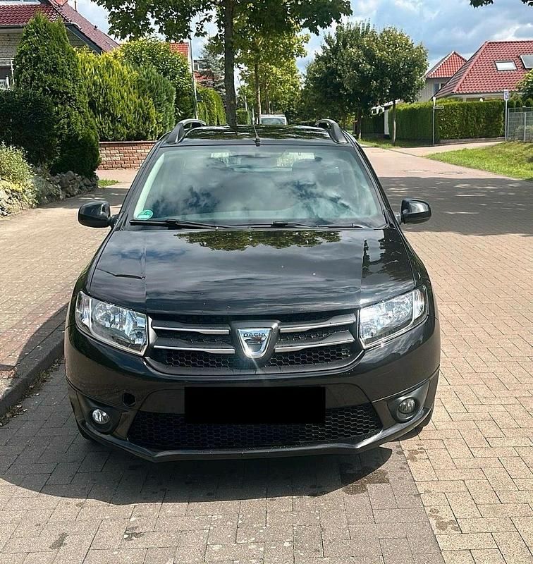 Schwarz Gebraucht 2016 Dacia Logan MCV Kombi | 5.900 € (Fairer Preis) - Bild 1/4