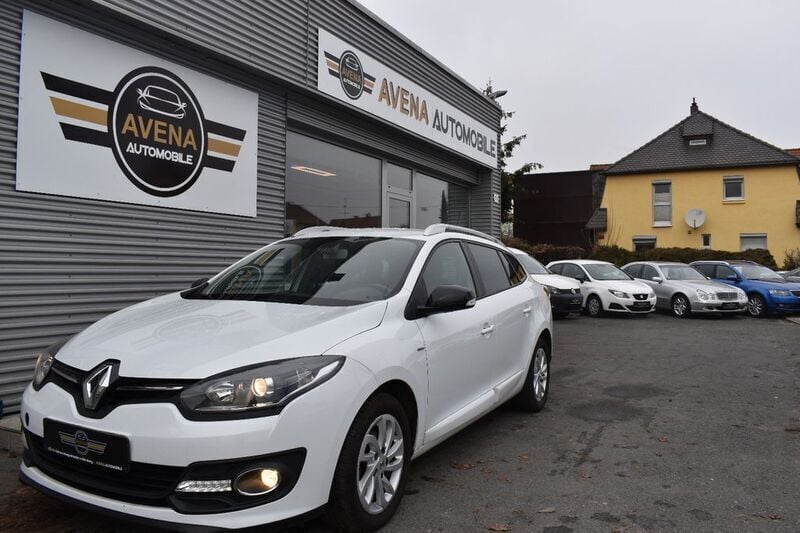 Weiß Gebraucht 2015 Renault Mégane III Limousine | 7.900 € (Fairer Preis) - Bild 1/4