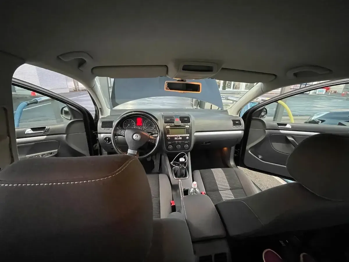 Gebraucht VW Golf V 122 PS (89 kW) 2008 Schwarz Kleinwagen
