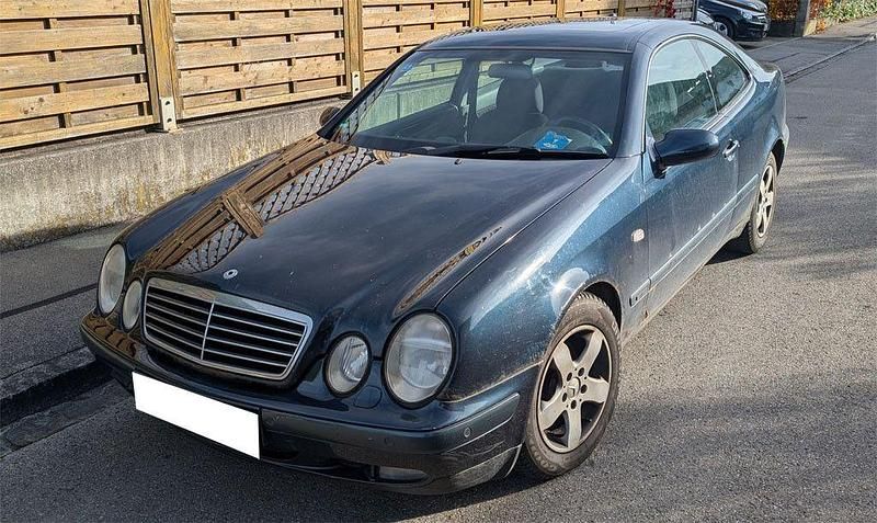 Schwarz Gebraucht 1998 Mercedes CLK230 Elegance Coupé | 1.000 € (Superpreis) - Bild 1/4