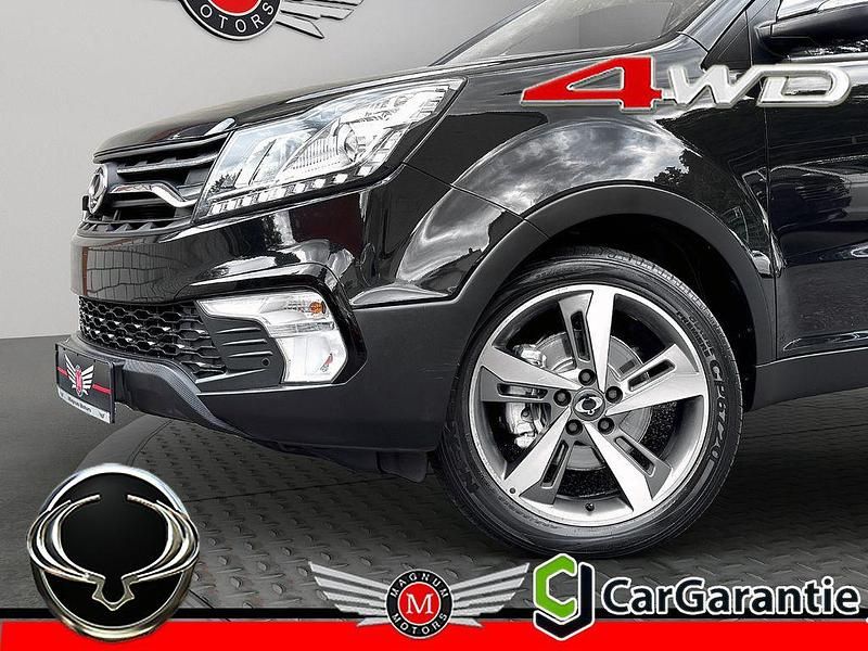 Schwarz Gebraucht 2019 Ssangyong Korando SUV | 12.490 € - Bild 1/4