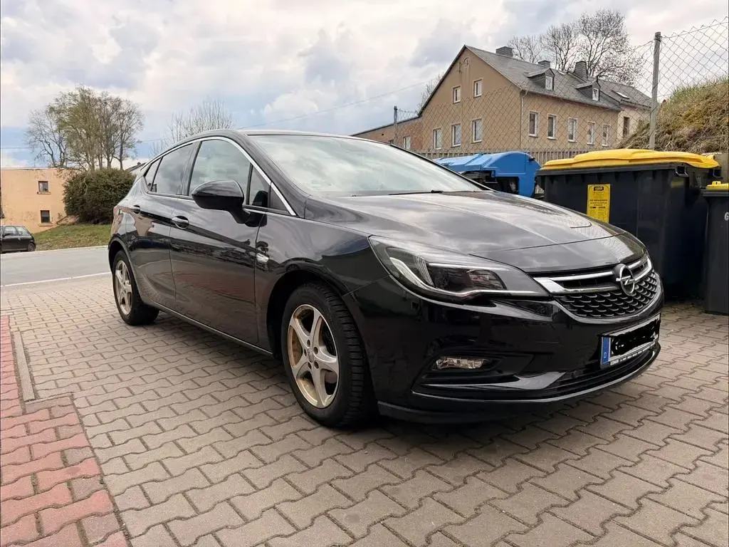 Usata Opel Astra Selection 110 CV (80 kW) 2016 Nero Berlina