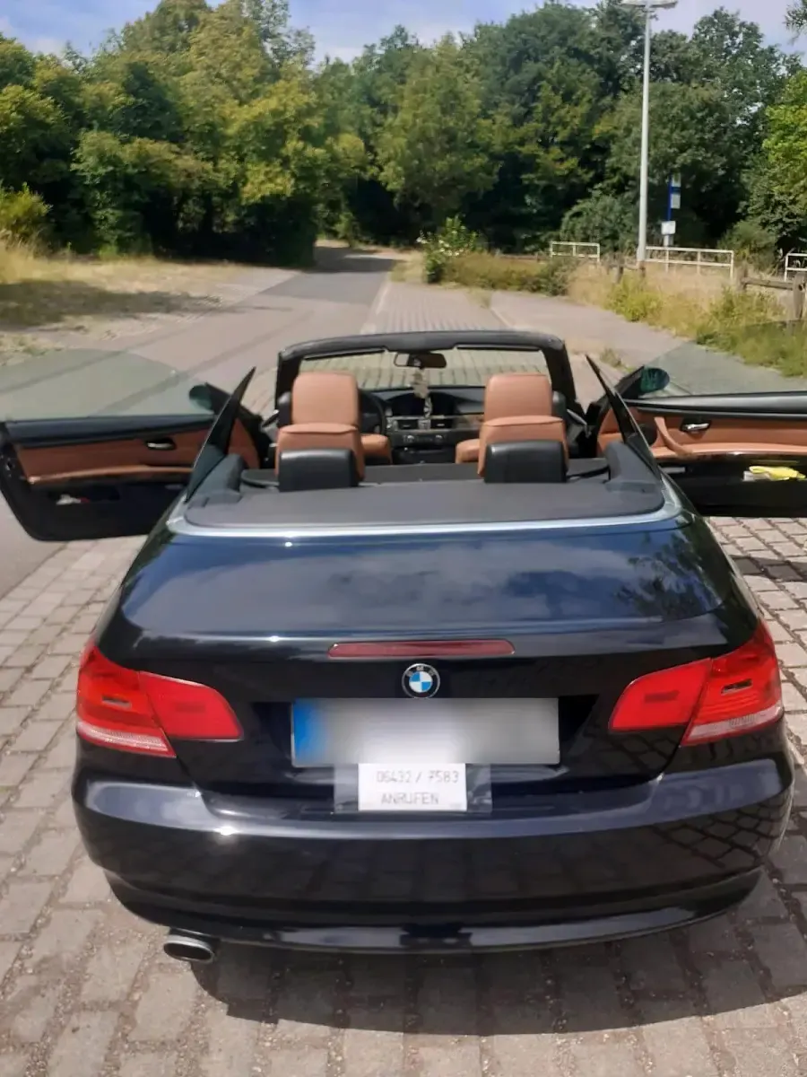 Gebraucht BMW 320 170 PS (125 kW) 2026 Schwarz Cabrio