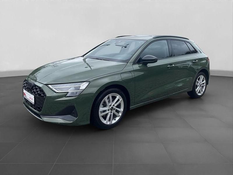 Gebraucht Audi A3 S-Line 204 PS (150 kW) 2025 Grün Limousine