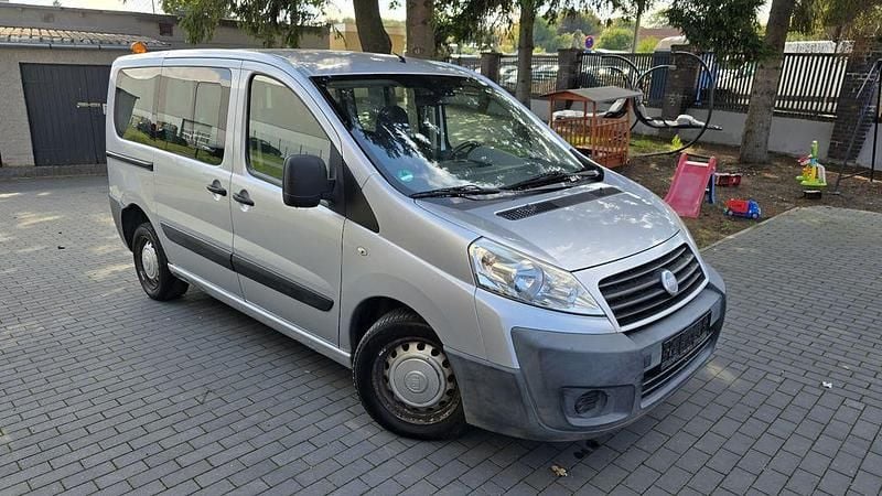Silber Gebraucht 2007 Fiat Scudo Van | 2.700 € (Fairer Preis) - Bild 1/4
