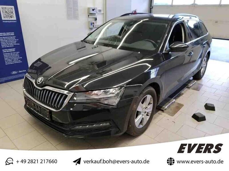 Schwarz magic perleeffekt Gebraucht 2022 Skoda Superb Ambition Kombi | 22.930 € (Fairer Preis) - Bild 1/4