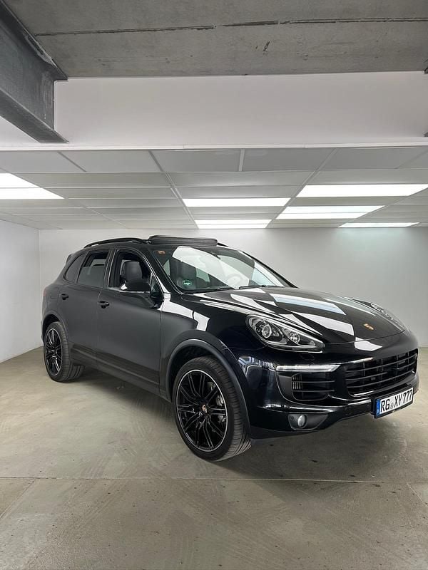 Gebraucht 2014 Porsche Cayenne S SUV | 29.899 € (Etwas zu teuer) - Bild 1/4