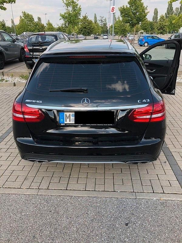 Schwarz Gebraucht 2017 Mercedes C43 AMG AMG Kombi | 25.490 € (Fairer Preis) - Bild 1/4