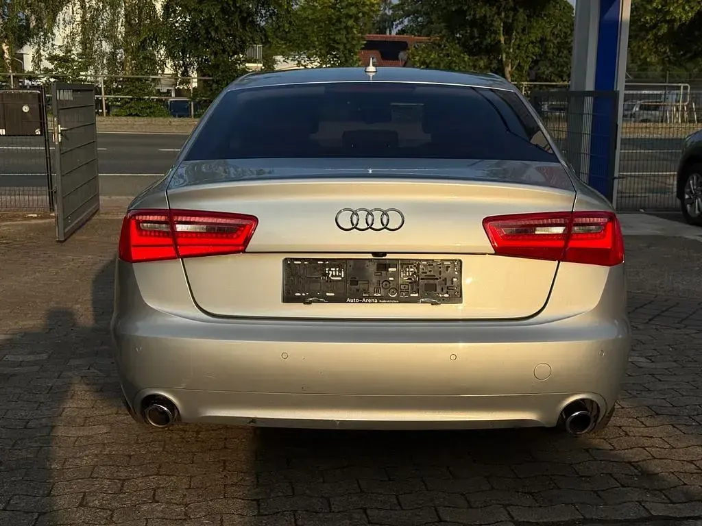 Gebraucht Audi A6 Ambiente 313 PS (230 kW) 2012 Silber Limousine