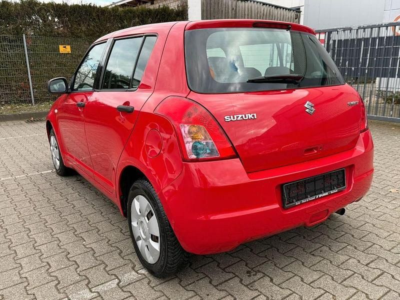 Gebraucht Suzuki Swift Snow 92 PS (67 kW) 2009 Rot Kleinwagen