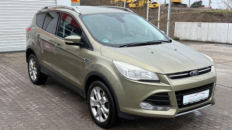 Gebraucht Ford Kuga Titanium 182 PS (133 kW) 2014 Gold SUV