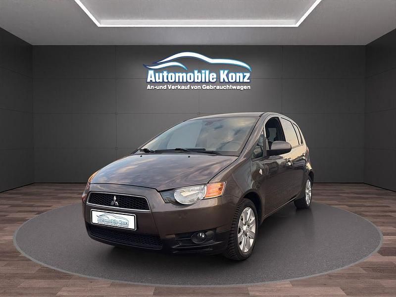 Gebraucht Mitsubishi Colt Invite 95 PS (69 kW) 2012 Kleinwagen