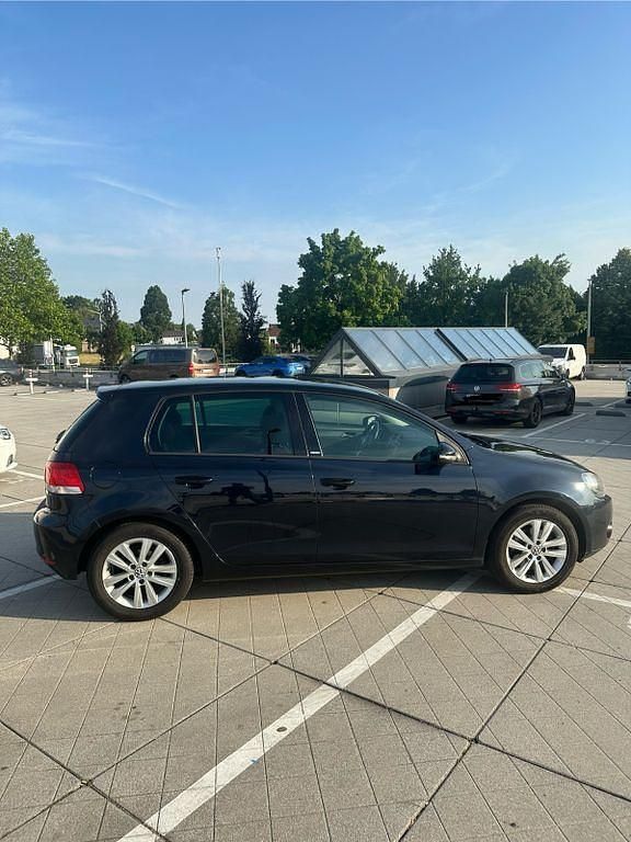Gebraucht VW Golf VII Style 122 PS (89 kW) 2012 Blau Limousine