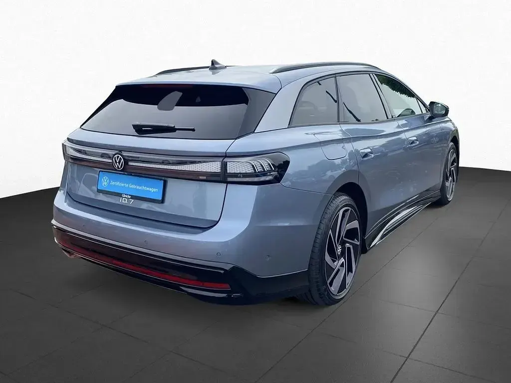 Gebraucht VW ID.7 Pro 210 kW (286 PS) 2025 Blau Kombi