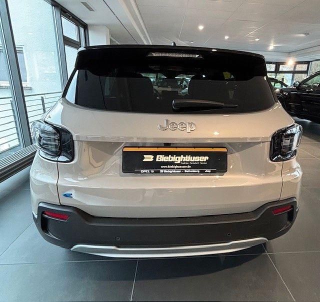 Neu Jeep Avenger EV Summit 114 kW (156 PS) 2025 Grau SUV