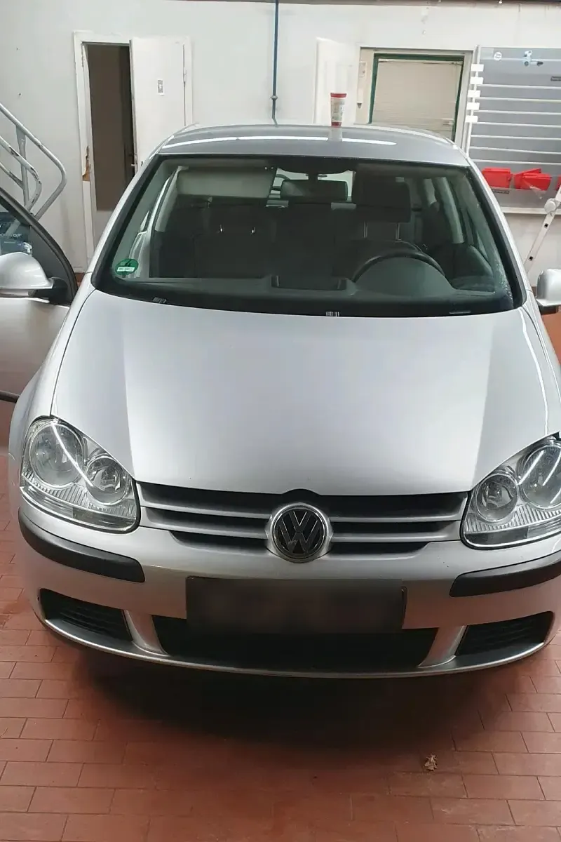 Gebraucht VW Golf V 75 PS (55 kW) 2004 Silber Kleinwagen