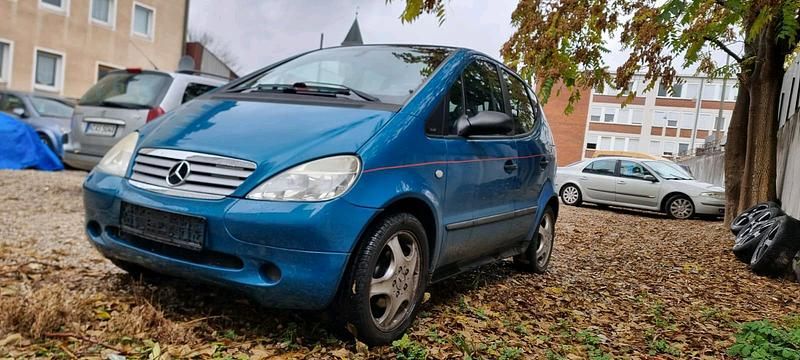 Grün Gebraucht 2002 Mercedes A160 Limousine | 999 € (Fairer Preis) - Bild 1/4