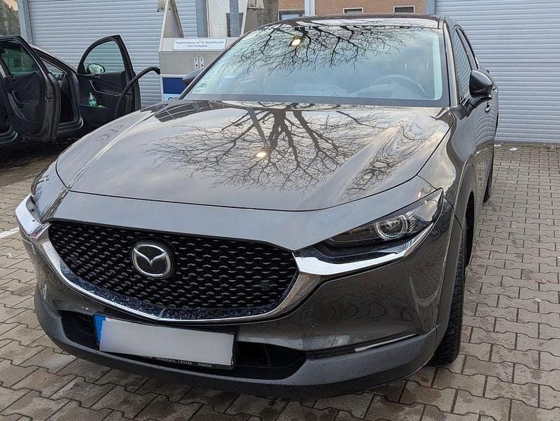 Grau Gebraucht 2022 Mazda CX-30 Selection SUV | 17.000 € (Superpreis) - Bild 1/4