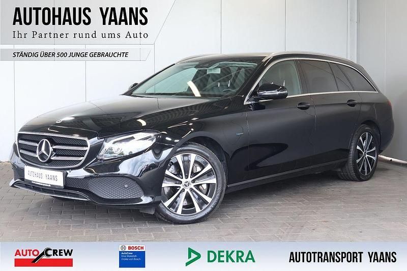 Schwarz Gebraucht 2020 Mercedes E300 Avantgarde Limousine | 25.289 € (Superpreis) - Bild 1/4
