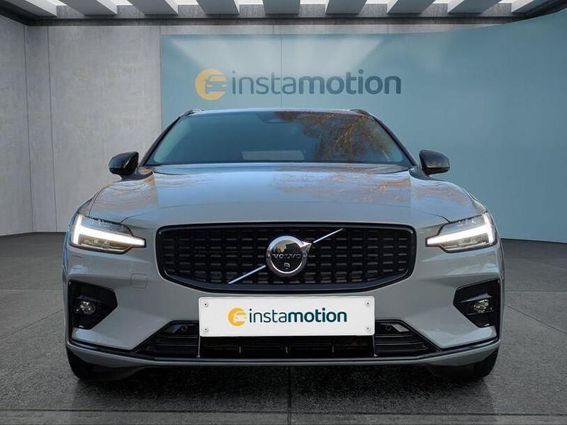 Gebraucht Volvo V60 Plus 197 PS (144 kW) 2025 Grau Kombi