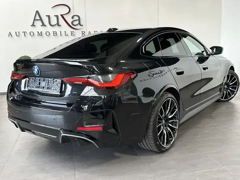 Gebraucht BMW i4 Shadowline 400 kW (544 PS) 2023 Saphirschwarz Limousine
