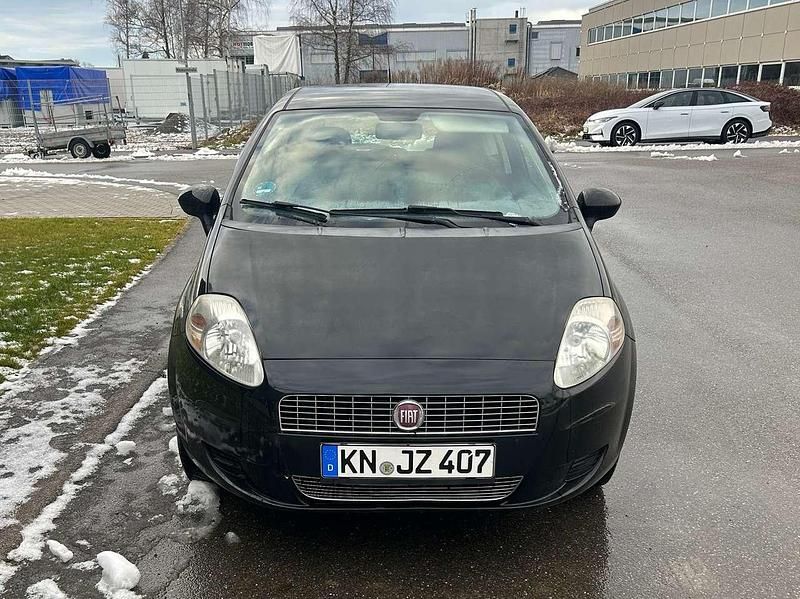 Schwarz Gebraucht 2009 Fiat Punto Evo Active Kleinwagen | 2.600 € (Teuer) - Bild 1/4