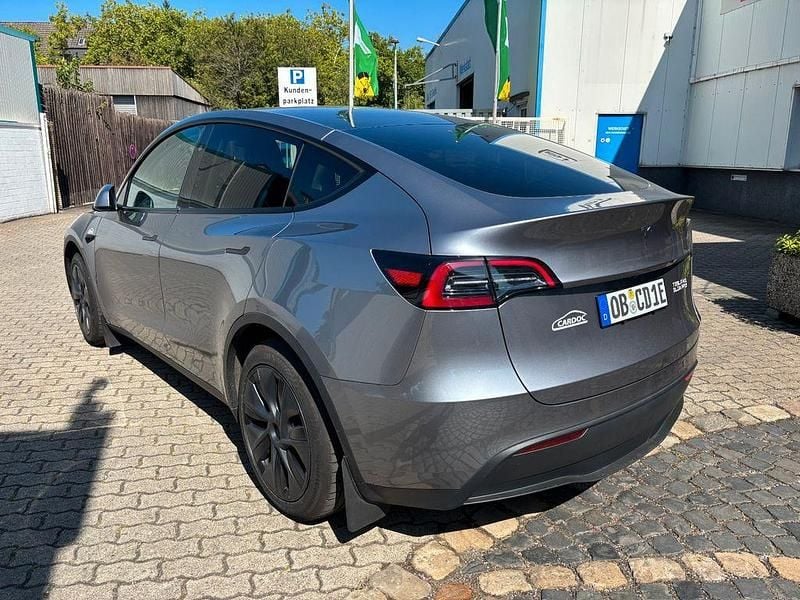 Gebraucht Tesla Model Y Long Range RWD 255 kW (347 PS) 2024 Silber SUV