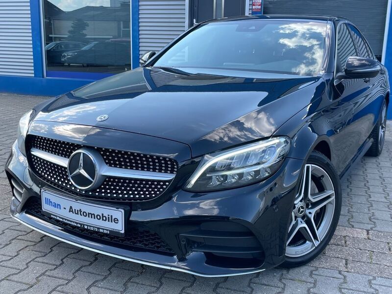 Schwarz/baltic black Gebraucht 2021 Mercedes C300e AMG Limousine | 26.750 € (Teuer) - Bild 1/4