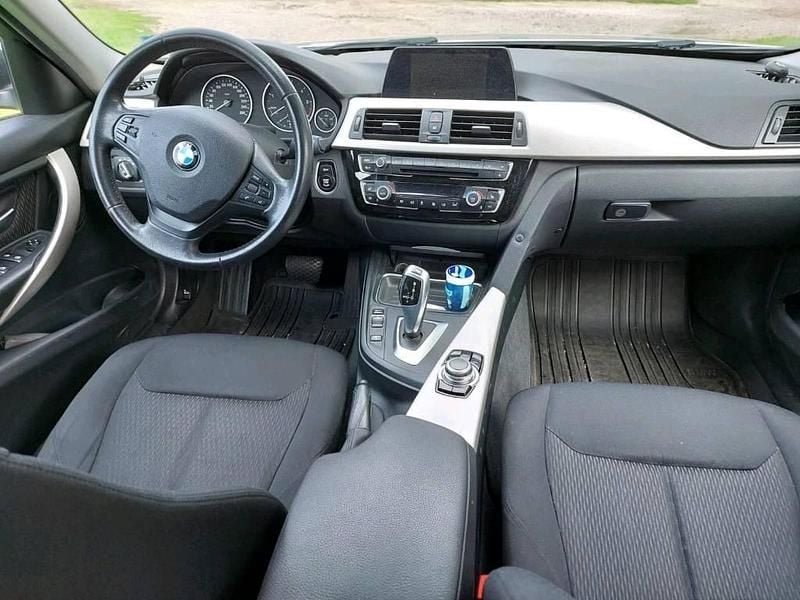 Second-hand BMW 320 190 CP (139 kW) 2016 Argintiu Break