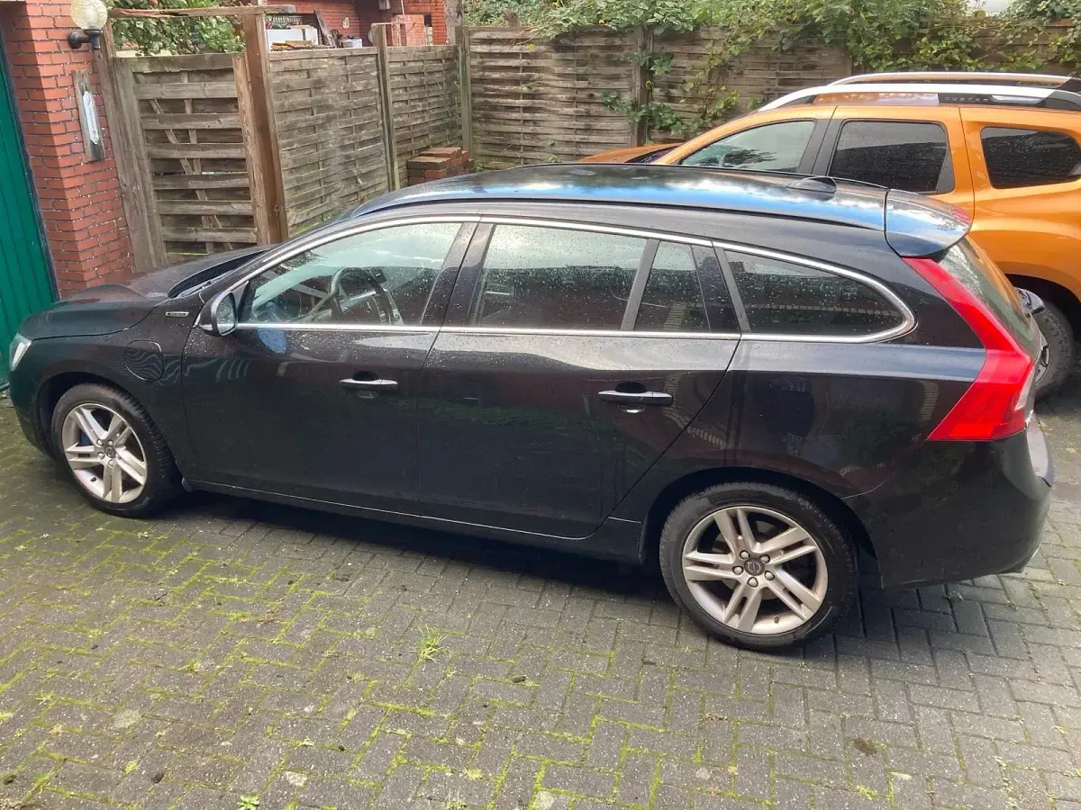 Occasion Volvo V60 220 ch (161 kW) 2016 Noir Break