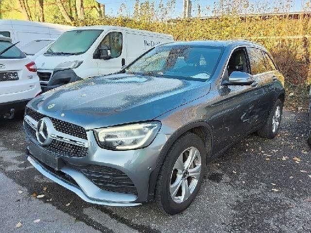 Grau Gebraucht 2022 Mercedes GLC300 AMG SUV | 44.890 € (Etwas zu teuer) - Bild 1/4