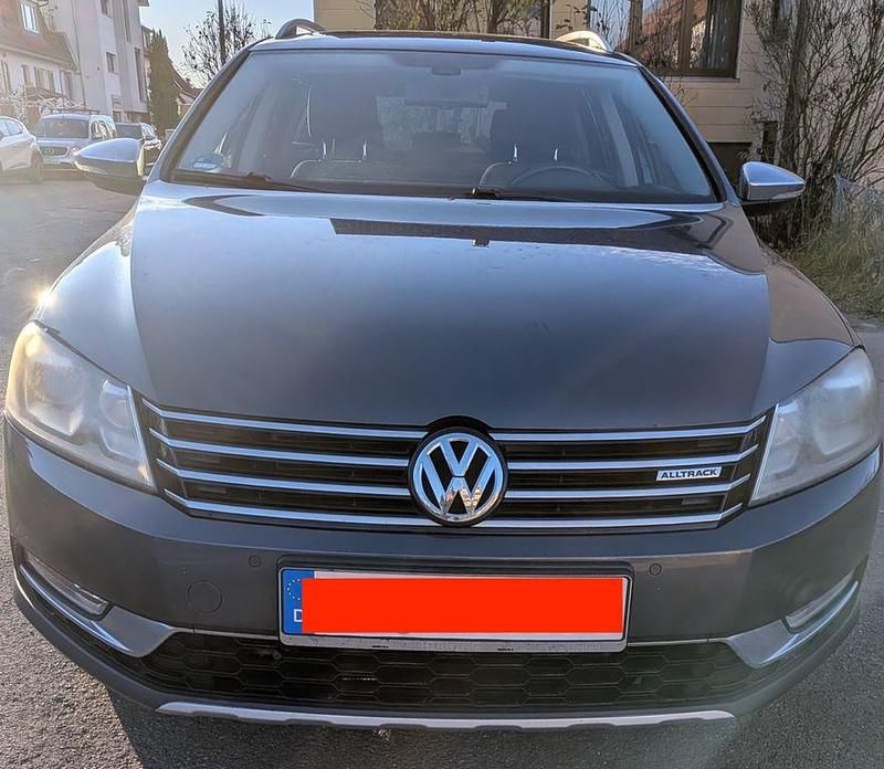 Schwarz Gebraucht 2013 VW Passat Alltrack Kombi | 7.000 € (Superpreis) - Bild 1/4