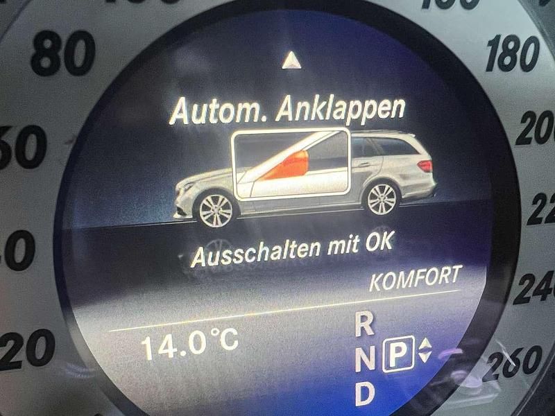 Beige Gebraucht 2014 Mercedes E200 Kombi | 5.850 € (Superpreis) - Bild 1/4