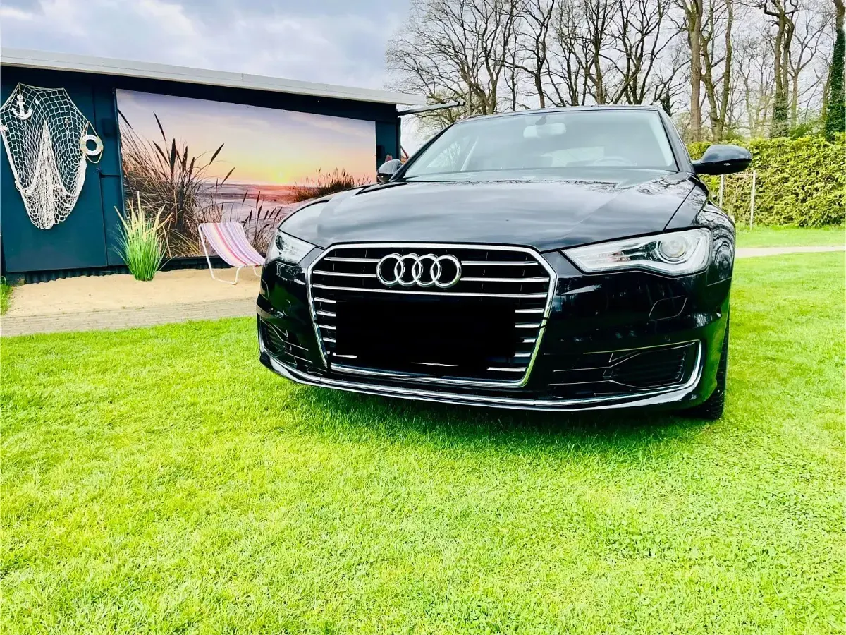 Gebraucht Audi A6 Ambiente 190 PS (139 kW) 2015 Schwarz Kombi