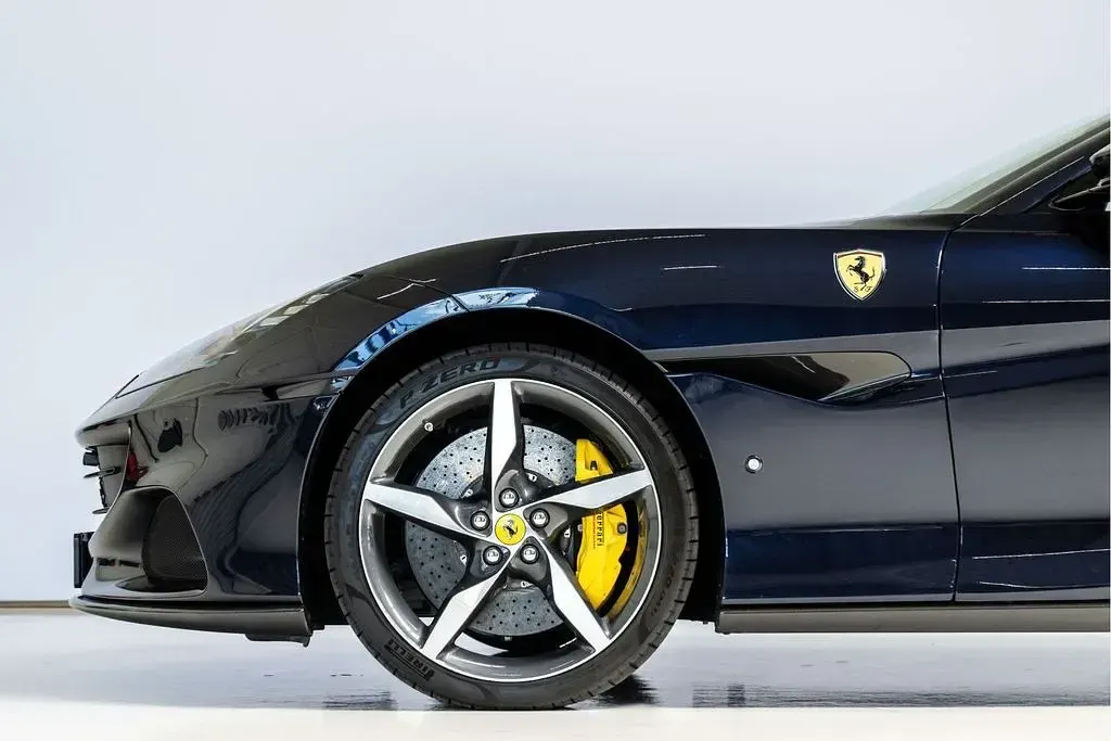 Gebraucht Ferrari Portofino 620 PS (456 kW) 2023 Blau Cabrio