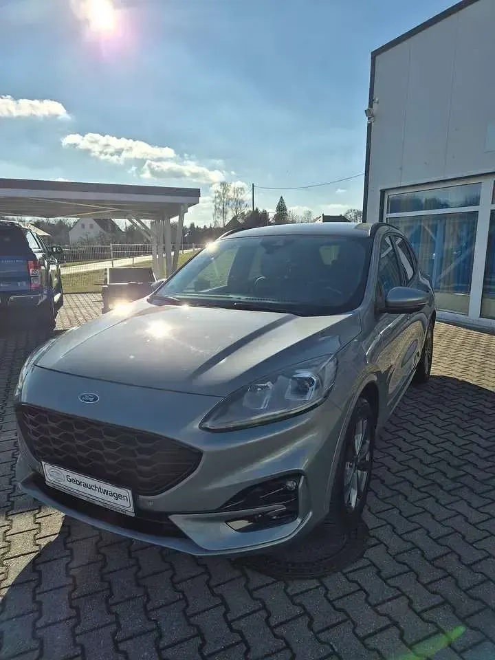Gebraucht Ford Kuga ST-Line X 150 PS (110 kW) 2020 Solarsilber SUV