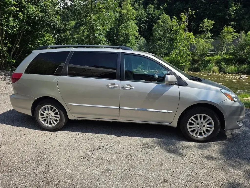 Gebraucht Toyota Sienna XLE 234 PS (172 kW) 2006 Van / Kleinbus