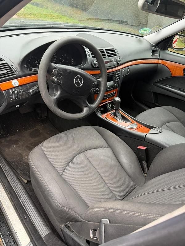 Gebraucht Mercedes E220 2007 Schwarz Kombi