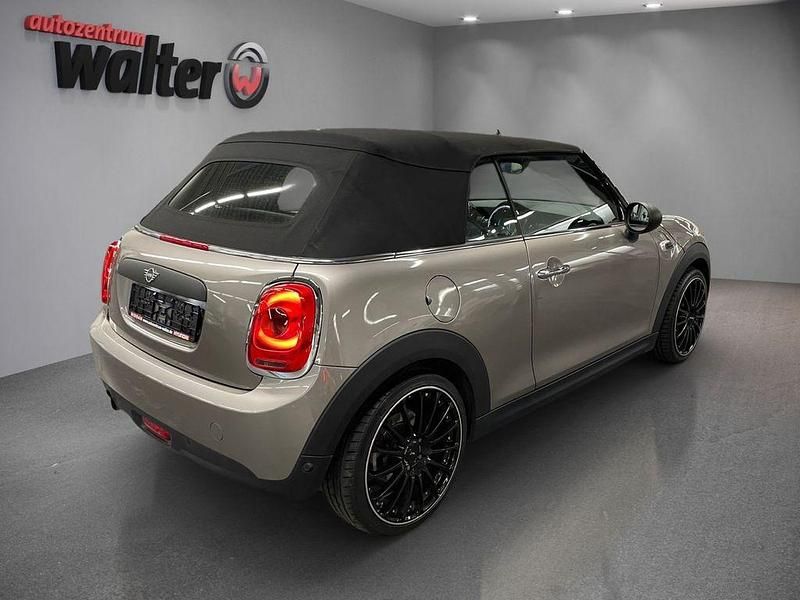 Gebraucht Mini One Cabriolet Salt 102 PS (75 kW) 2019 Silber Cabrio
