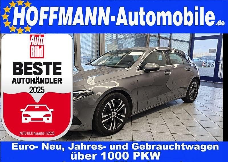 Mountaingreymet. (metallic) Gebraucht 2024 Mercedes A180 Advanced Limousine | 26.800 € (Guter Preis) - Bild 1/4