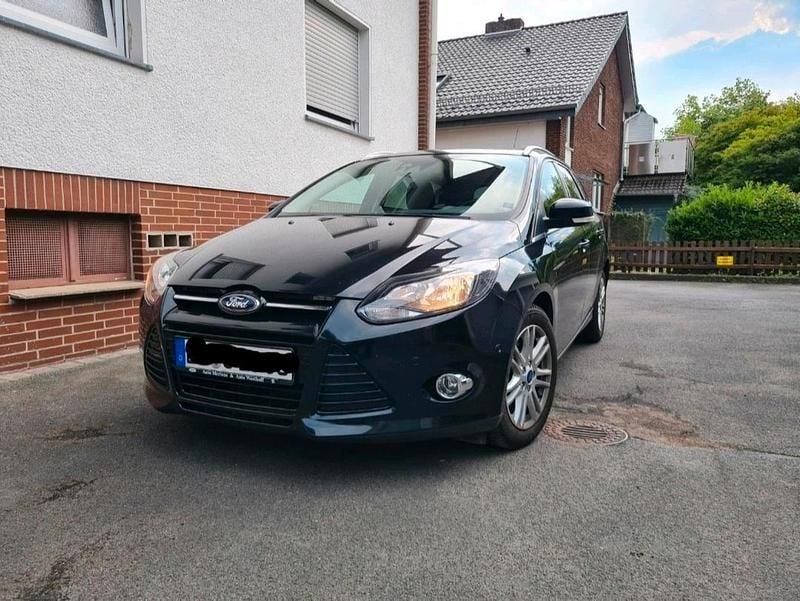 Gebraucht Ford Focus Titanium 163 PS (119 kW) 2014 Schwarz Kombi