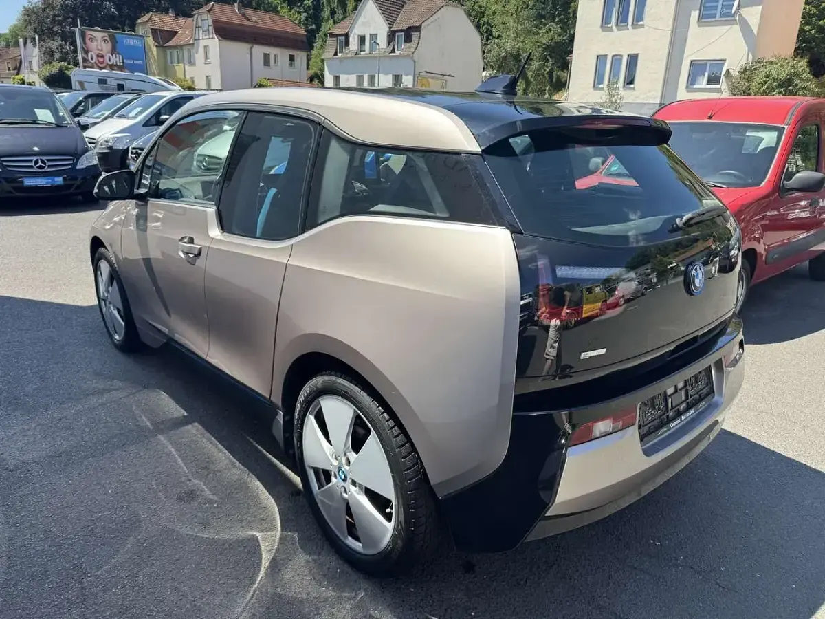 Gebraucht BMW i3 Basis 75 kW (102 PS) 2014 Andesitsilber met. mit akzent Kleinwagen