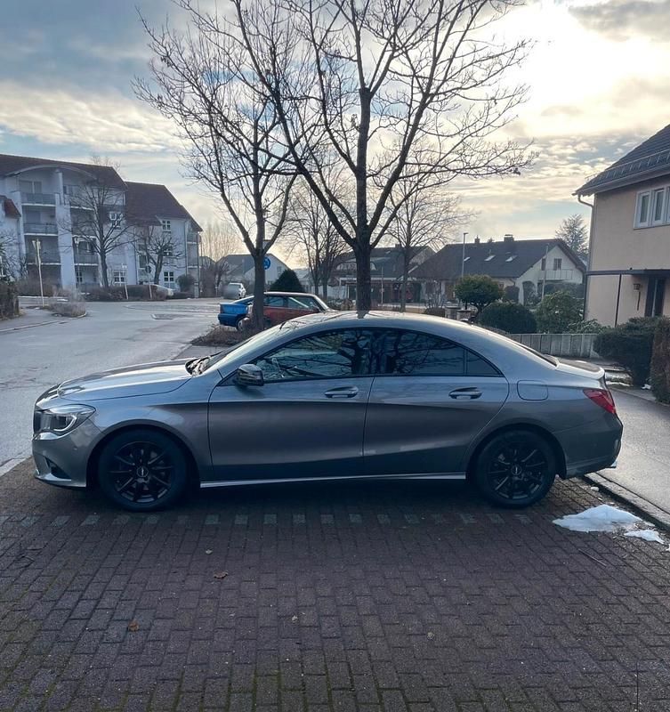 Gebraucht Mercedes CLA180 AMG Edition 1 122 PS (89 kW) 2014 Grau Limousine