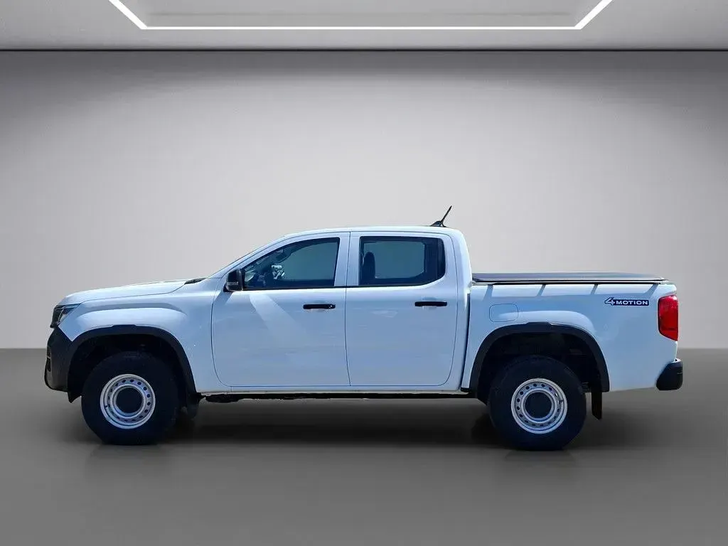 Gebraucht VW Amarok Basis 170 PS (125 kW) 2023 Weiß Pickup
