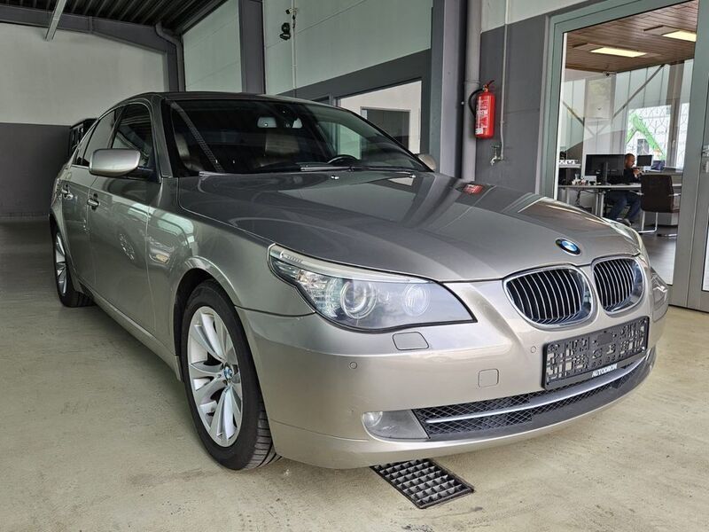 Braun Gebraucht 2009 BMW 525 Exclusive Limousine | 8.900 € (Etwas zu teuer) - Bild 1/4