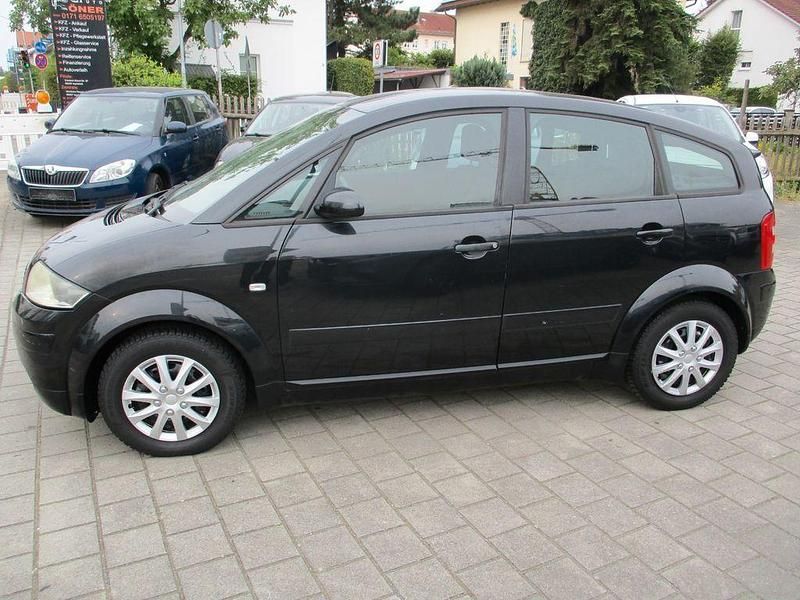Gebraucht Audi A2 Sport 75 PS (55 kW) 2004 Ebonyschwarz perleffekt Kleinwagen