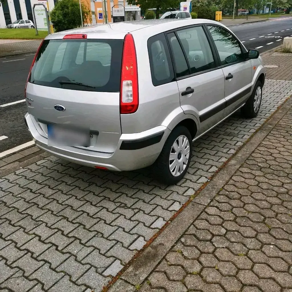 Gebraucht Ford Fusion 80 PS (58 kW) 2007 Silber Kleinwagen
