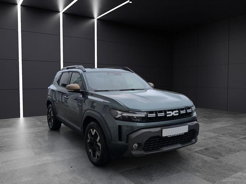 Neu Dacia Duster Extreme 131 PS (96 kW) 2025 Zedergrün SUV
