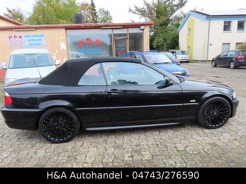 Gebraucht BMW 320 Cabriolet Sport Line 170 PS (125 kW) 2002 Schwarz Cabrio