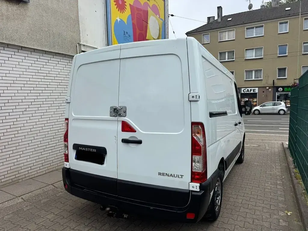 Gebraucht Renault Master 110 PS (80 kW) 2016 Weiß Van